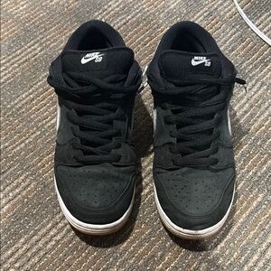 Nike SB Men's Black Gum Size 12